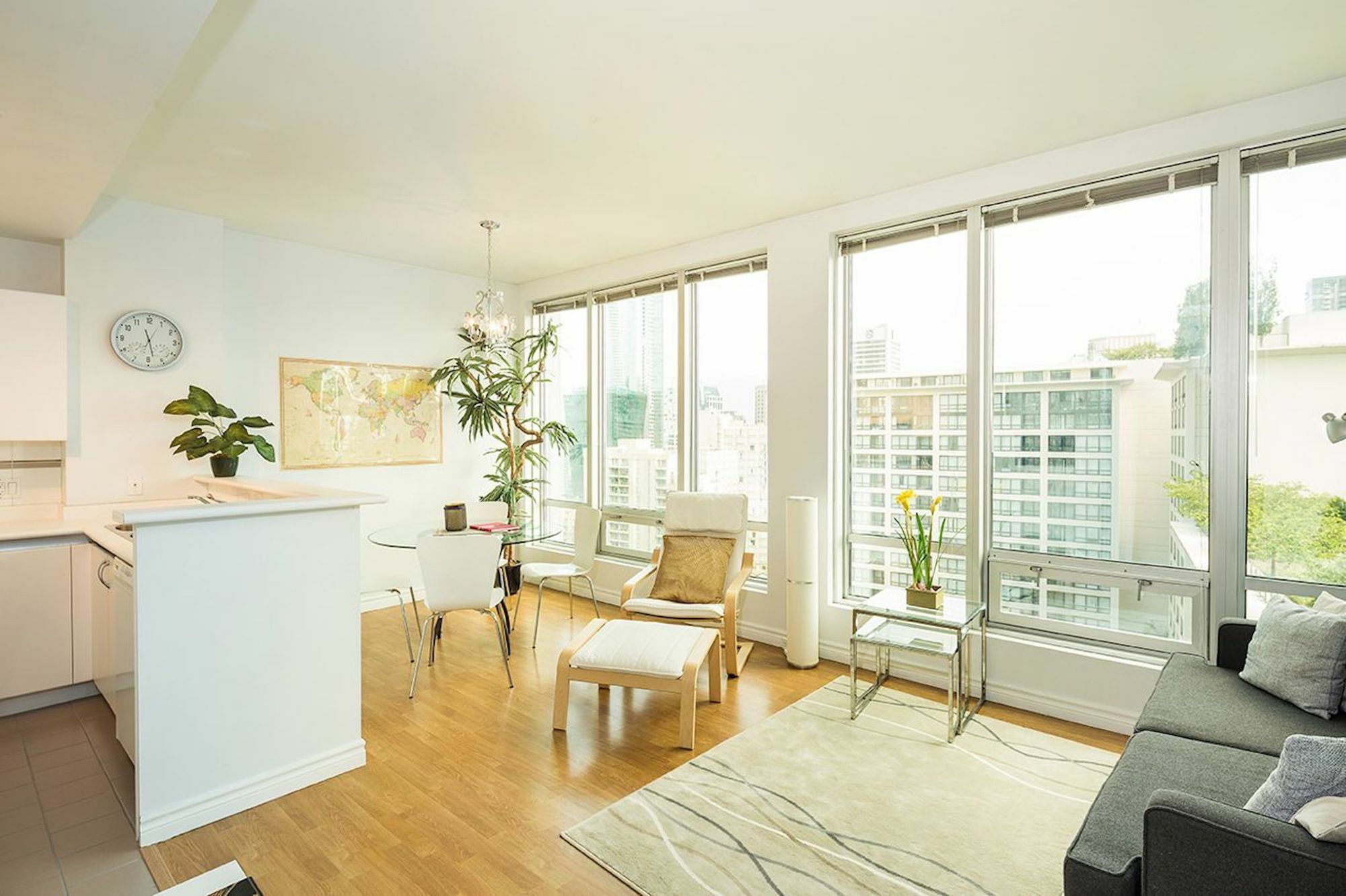 Central 1Br In Downtown Vancouver By Sonder Otel Dış mekan fotoğraf